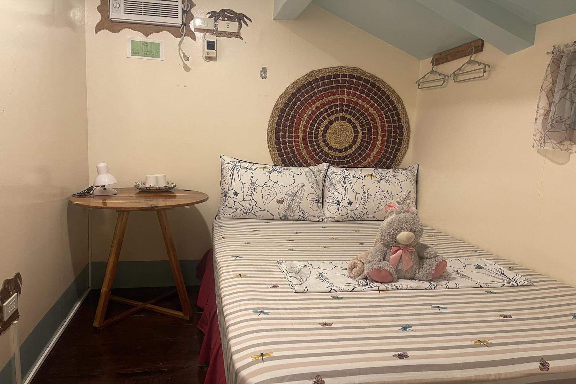 Balai Vivencio Hostel Puerto Princesa Eksteriør bilde